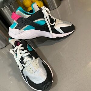 Nike Air Huarache 'South Beach' 2022